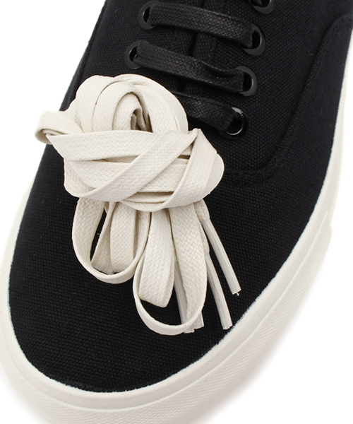 UNITED ARROWS（ユナイテッドアローズ）の「＜EYTYS（エイティーズ）＞ MOTHER（マザー） CANVAS◆（スニーカー・メンズ・ホワイト/ブラック・41/40/43/42/44/45）」の7枚目の写真