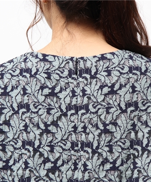 FIGARO Paris（フィガロパリ）の「◆ボーダーフラワーレース プルオーバー（シャツ/ブラウス・レディース・チャコールグレー/ネイビー・36/38）」の8枚目の写真