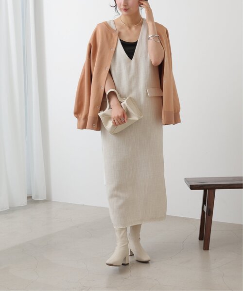 frames RAY CASSIN（フレームスレイカズン）の「ミックスツイードVネックワンピース（ジャンパースカート・レディース・ブラック/キナリ/ベージュ・FREE）」の2枚目の写真