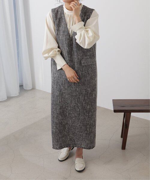 frames RAY CASSIN（フレームスレイカズン）の「ミックスツイードVネックワンピース（ジャンパースカート・レディース・ブラック/キナリ/ベージュ・FREE）」の5枚目の写真