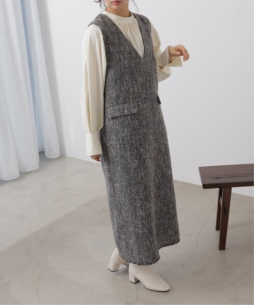 frames RAY CASSIN（フレームスレイカズン）の「ミックスツイードVネックワンピース（ジャンパースカート・レディース・ブラック/キナリ/ベージュ・FREE）」の6枚目の写真