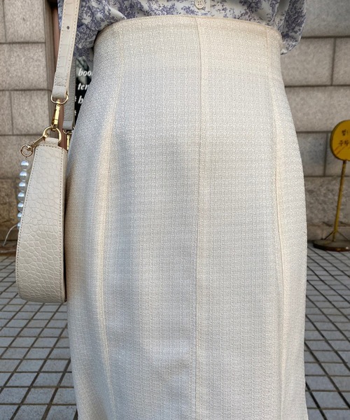 one after another NICE CLAUP(ワンアフターアナザーナイスクラップ)の「ツイードフロントスリットマーメイドスカート 2023SS(スカート・レディース・アイボリー/ブラック系その他/ピンク・SMALL/MEDIUM)」の7枚目の写真