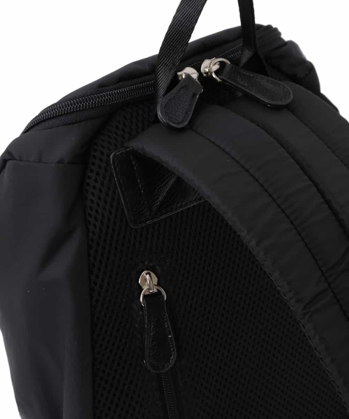 MK MICHEL KLEIN(エムケーミッシェルクラン)の「ギャザーアクセントバックパック S(バックパック/リュック・レディース・ベージュ/グレー/ブラック・00)」の16枚目の写真