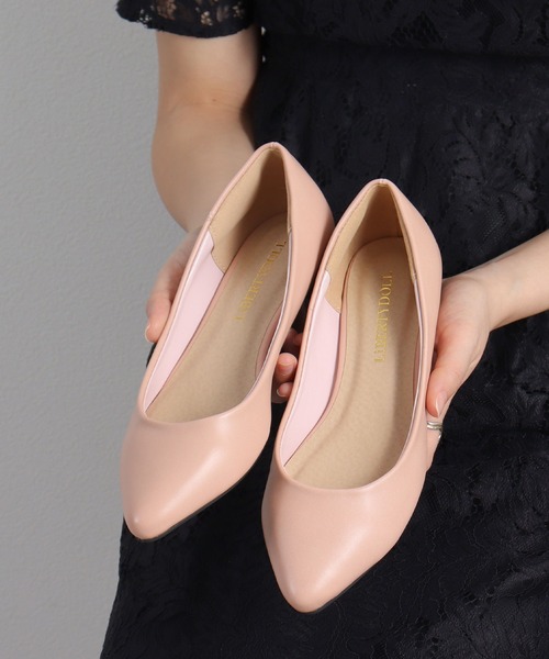 LibertyDoll（リバティードール）の「ポインテッドトゥフラット走れる美脚パンプス（パンプス・レディース・パイソン/ゴールド系その他/その他1/ベージュ系その他/ライトグリーン/ブラック系その他4/ピンクゴールド/ダークブラウン/ベージュ系その他3/シルバー/レオパード/オレンジ/ブラック系その他/グレイッシュベージュ/キャメル/ゼブラ/ブラウン系その他2/ネイビー/サックスブルー/パープル/その他/モスグリーン/シルバー系その他2/ピンク/グリーン系その他/アイボリー/ブラック系その他2/ワイン/チェック/ブラック/ブルー系その他/ベージュ系その他2/ベージュ/ブラック系その他6/ブラウン系その他/グレー/マスタード/シルバー系その他/ブラック系その他7/ブラック系その他5/ホワイト系その他3/ブルー系その他2/ピンクベージュ/レッド/グレー系その他/その他2/ホワイト系その他2/ロイヤルブルー/ホワイト系その他/ゴールド/ゴールド系その他2/ブラウン/ホワイト/ブラック系その他3/ライトブルー/ピンク系その他/イエロー系その他・SS/L/LL/M/4L/XXS/S/3L）」の21枚目の写真