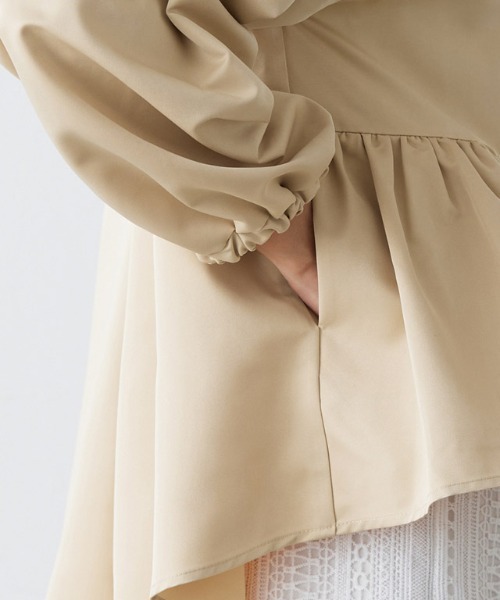 Pierrot（ピエロ）の「フーディバックタックフレアブルゾン（ブルゾン・レディース・ブラック/ベージュ/ターコイズブルー/グレー系その他・M/L）」の7枚目の写真