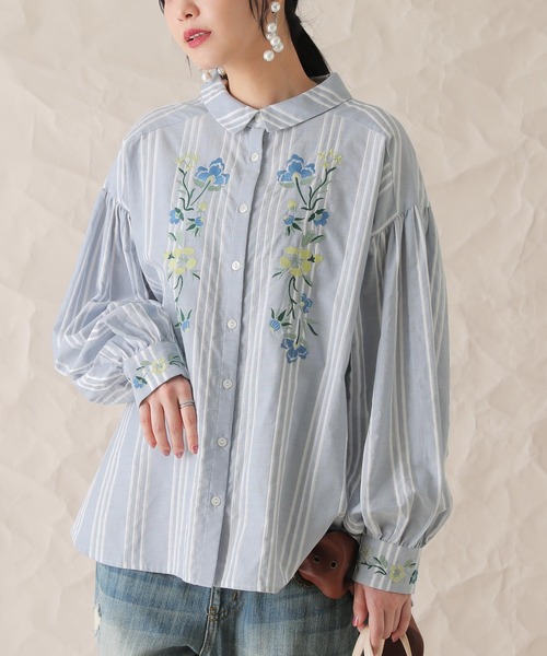 somari imagination（ソマリ イマジネーション）の「『花柄刺繍ボリューム袖シャツブラウス』（シャツ/ブラウス・レディース・サックスブルー/ホワイト・1/2）」の21枚目の写真