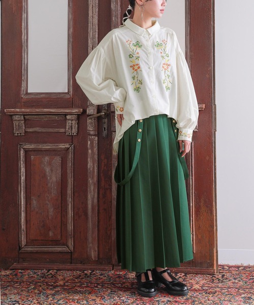 somari imagination（ソマリ イマジネーション）の「『花柄刺繍ボリューム袖シャツブラウス』（シャツ/ブラウス・レディース・サックスブルー/ホワイト・1/2）」の13枚目の写真