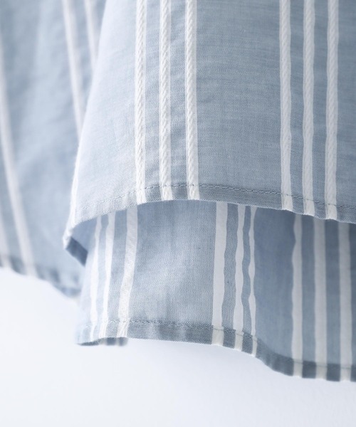 somari imagination（ソマリ イマジネーション）の「『花柄刺繍ボリューム袖シャツブラウス』（シャツ/ブラウス・レディース・サックスブルー/ホワイト・1/2）」の11枚目の写真