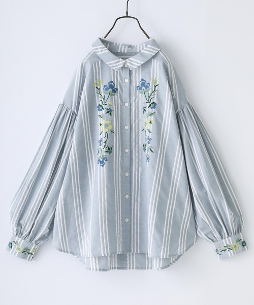 somari imagination（ソマリ イマジネーション）の「『花柄刺繍ボリューム袖シャツブラウス』（シャツ/ブラウス・レディース・サックスブルー/ホワイト・1/2）」の20枚目の写真