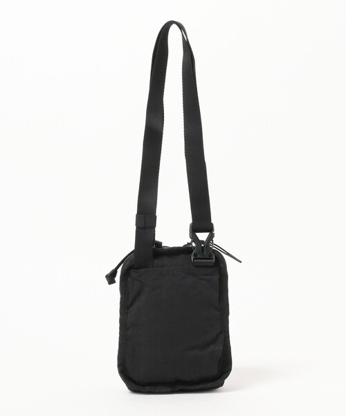 C.P. COMPANY(シーピーカンパニー)の「C.P. Company / NYLON B WAISTBAG(ショルダーバッグ・メンズ・オレンジ/ブラック・ONE SIZE)」の7枚目の写真