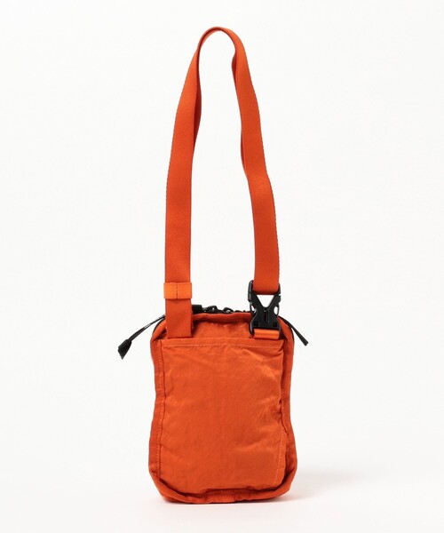 C.P. COMPANY(シーピーカンパニー)の「C.P. Company / NYLON B WAISTBAG(ショルダーバッグ・メンズ・オレンジ/ブラック・ONE SIZE)」の10枚目の写真