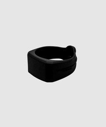 born shaped signet ring. -M-