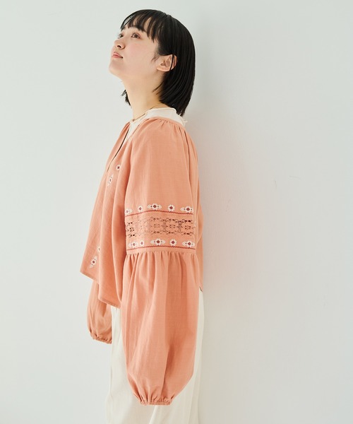 Crisp（クリスプ）の「クロスステッチ刺繍ブラウス（シャツ