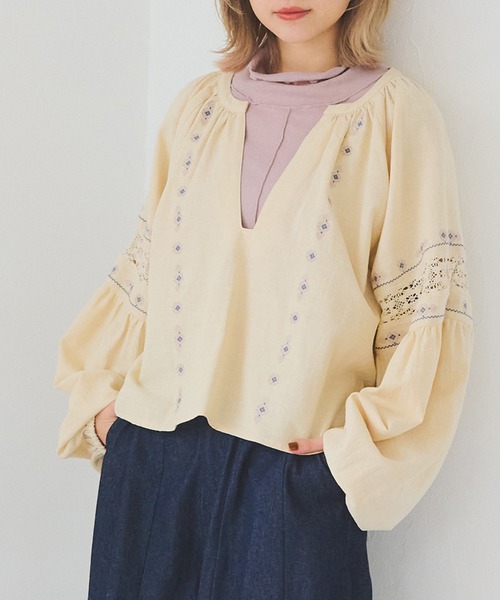 売れ筋商品|||Crisp クリスプ【2023SSカタログ掲載】クロスステッチ刺繍ブラウス Crisp クリスプ【2023SSカタログ掲載】クロスステッチ刺繍
