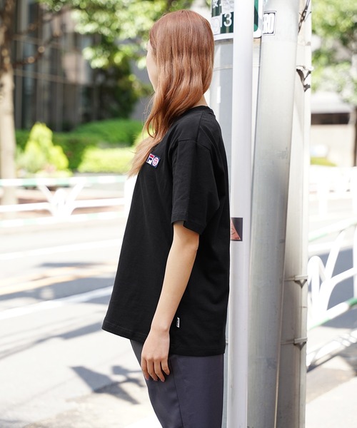 FILA(フィラ)の「FILA/フィラ×BE:FIRST/ビーファースト S/S TEE Tシャツ(Tシャツ/カットソー・メンズ・グレー/ピンク/ホワイト/ブラック・M/L)」の5枚目の写真