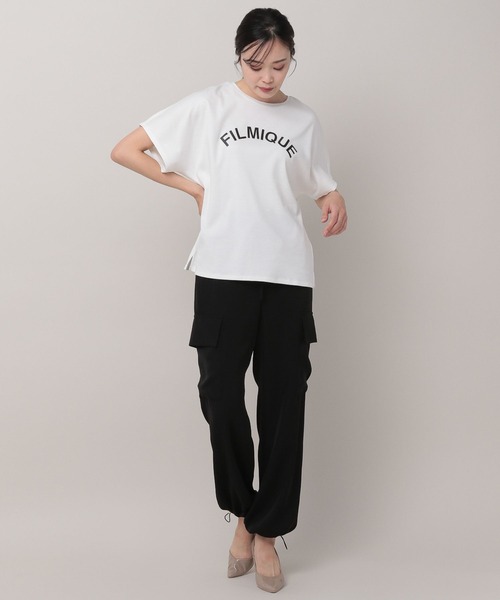 Elura(エルーラ)の「サマ見えリラックスロゴTシャツ(Tシャツ/カットソー・レディース・グレー/ホワイト/ブラック/ホワイト系その他6・MEDIUM/LARGE/SMALL)」の6枚目の写真