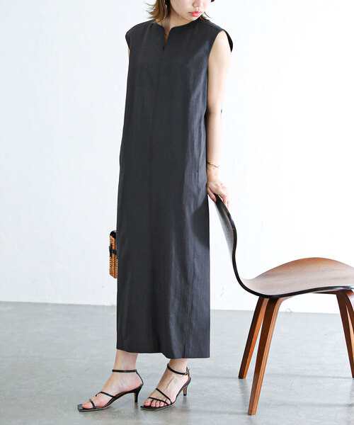 La TOTALITE（ラトータリテ）の「麻混ツイルコクーンワンピース（ワンピース・レディース・グリーン/ベージュ/ネイビー・FREE）」の3枚目の写真