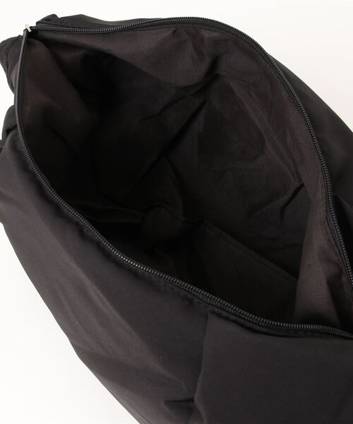 BARELY BLUE(ベアリーブルー)の「【 BARELY BLUE / ベアリーブルー 】 ライト ワンショルダーバッグ(ショルダーバッグ・レディース・ブラック/アイボリー・FREE)」の3枚目の写真