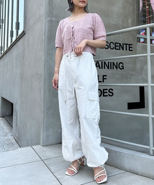 INGNI(イング)の「パターンメッシュフロントリボンニットカーデ+キャミアンサンブル(アンサンブル・レディース・オフホワイト/ブラック/ピンク・M)」の18枚目の写真