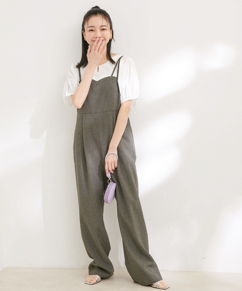 VIS（ビス）の「【洗える】アシンメトリーストラップオールインワン（つなぎ/オールインワン・レディース・ベージュ/スミクロ・FREE）」の2枚目の写真