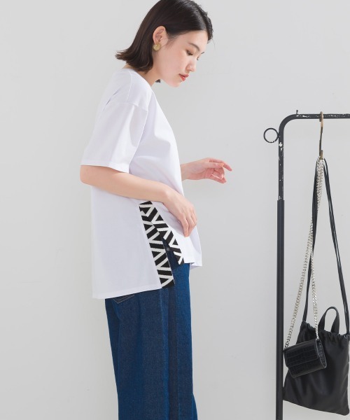 FURRY(ファーリー)の「COTTONサイドニット切替プルオーバー(Tシャツ/カットソー・レディース・ホワイト/グレイッシュベージュ/ブラック・FREE)」の7枚目の写真