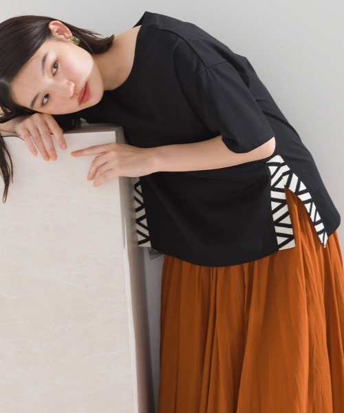 FURRY(ファーリー)の「COTTONサイドニット切替プルオーバー(Tシャツ/カットソー・レディース・ホワイト/グレイッシュベージュ/ブラック・FREE)」の10枚目の写真