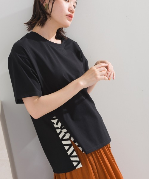 FURRY(ファーリー)の「COTTONサイドニット切替プルオーバー(Tシャツ/カットソー・レディース・ホワイト/グレイッシュベージュ/ブラック・FREE)」の11枚目の写真