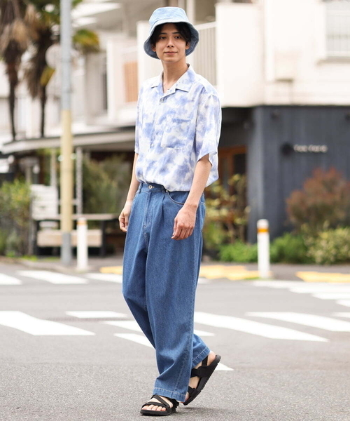 a.v.v（アーヴェヴェ）の「【接触冷感/速乾】ムラ染風プリントシャツ(五分袖)（シャツ/ブラウス・メンズ・ライトブルー/グリーン・48/46）」の3枚目の写真