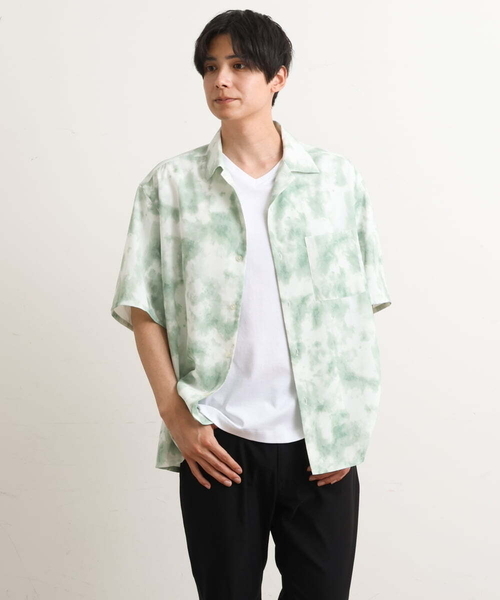 a.v.v（アーヴェヴェ）の「【接触冷感/速乾】ムラ染風プリントシャツ(五分袖)（シャツ/ブラウス・メンズ・ライトブルー/グリーン・48/46）」の16枚目の写真