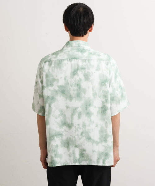 a.v.v（アーヴェヴェ）の「【接触冷感/速乾】ムラ染風プリントシャツ(五分袖)（シャツ/ブラウス・メンズ・ライトブルー/グリーン・48/46）」の6枚目の写真