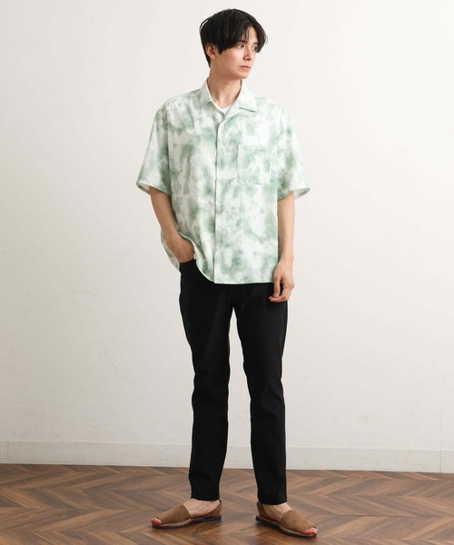 a.v.v（アーヴェヴェ）の「【接触冷感/速乾】ムラ染風プリントシャツ(五分袖)（シャツ/ブラウス・メンズ・ライトブルー/グリーン・48/46）」の7枚目の写真