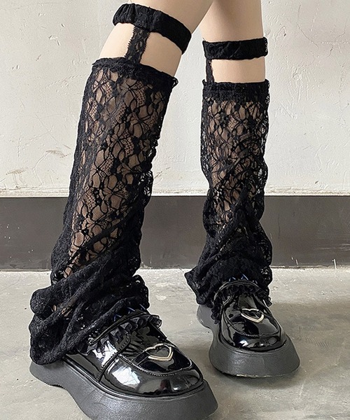 ALTROSE（アルトローズ）の「ガーターベルト風 韓国 レッグカバー レッグウォーマー レース（レッグウォーマー・レディース・ホワイト/ブラック・FREE）」の5枚目の写真