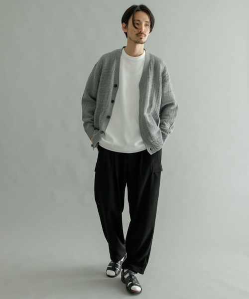 URBAN RESEARCH（アーバンリサーチ）の「メッシュVカーディガン（カーディガン/ボレロ・メンズ・グレー/ブラック/イエロー・MEDIUM/LARGE）」の5枚目の写真