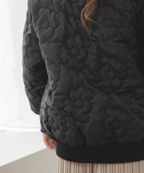 pairmanon（ペアマノン）の「フラワーキルティング 中綿ブルゾン（ブルゾン・キッズ・ラベンダー/アイボリー/ピンク/ブラック・130/150/120/100/90/110/140）」の7枚目の写真