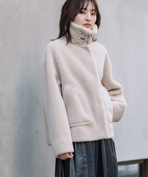 Munich（ミューニック）の「ウールシープボアムートンボンバージャケット（ムートンコート・レディース・ダークグレー/ライトベージュ/ベージュ・FREE）」の16枚目の写真