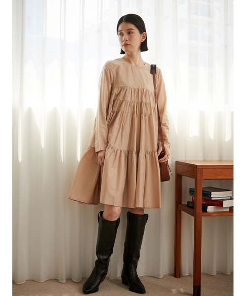 Stylevoice for xxx(スタイルヴォイスフォー)の「ボリュームティアードミニワンピース(ワンピース・レディース・ブラウン/ベージュ/ブラック・FREE)」の6枚目の写真