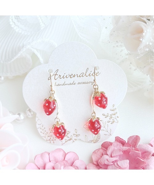 tone（トーン）の「【Arivenalice】【ZOZOTOWN限定】小さな2つのいちごピアス(MA)（ピアス（両耳用）・レディース・クリア/ピンク/レッド・FREE）」の3枚目の写真