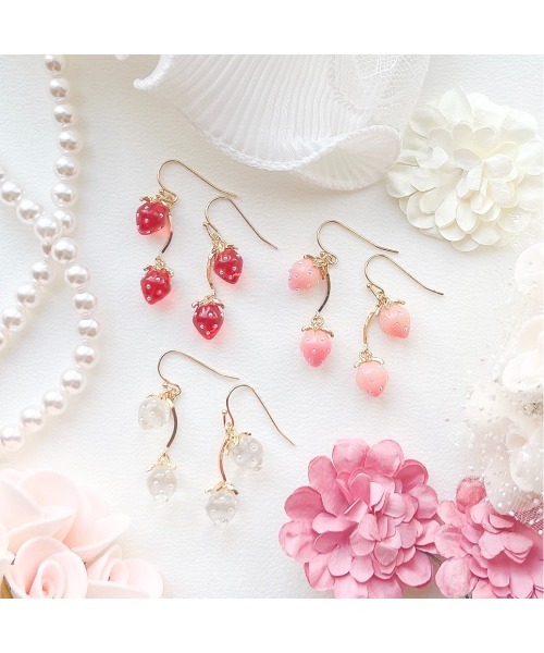 tone（トーン）の「【Arivenalice】【ZOZOTOWN限定】小さな2つのいちごピアス(MA)（ピアス（両耳用）・レディース・クリア/ピンク/レッド・FREE）」の4枚目の写真