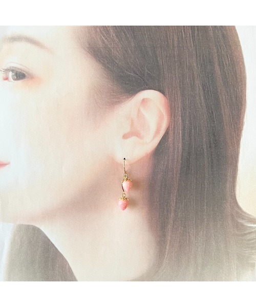 tone（トーン）の「【Arivenalice】【ZOZOTOWN限定】小さな2つのいちごピアス(MA)（ピアス（両耳用）・レディース・クリア/ピンク/レッド・FREE）」の6枚目の写真