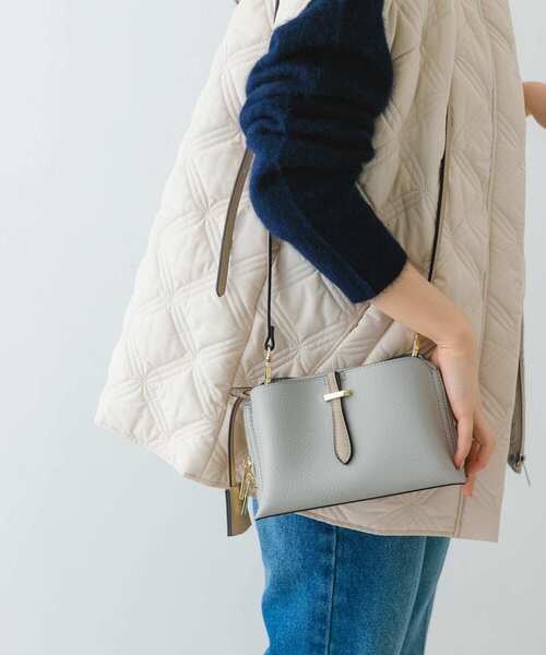 RODE SKO（ロデスコ）の「チャーム付ヨコナガショルダーバッグ（ショルダーバッグ・レディース・アイボリー/ブラック系その他/ライトグレー・ONE）」の18枚目の写真