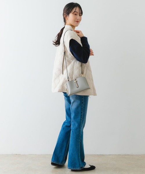 RODE SKO（ロデスコ）の「チャーム付ヨコナガショルダーバッグ（ショルダーバッグ・レディース・アイボリー/ブラック系その他/ライトグレー・ONE）」の13枚目の写真