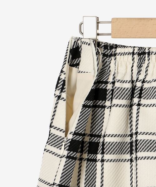 MAJESTIC LEGON(マジェスティックレゴン)の「ベルトセットミニスカパン(その他パンツ・レディース・ベージュ/ホワイト系その他2/ブラック/グレー・MEDIUM)」の10枚目の写真