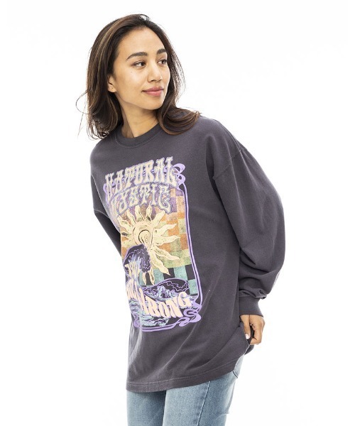 BILLABONG(ビラボン)の「BILLABONG レディース VINTAGE GRAPHIC LS TEE ロンT 【2023年秋冬モデル】/ビラボン長袖ロンT(Tシャツ/カットソー・レディース・レンガ/ブラック系その他/ラベンダー・MEDIUM/3M)」の5枚目の写真