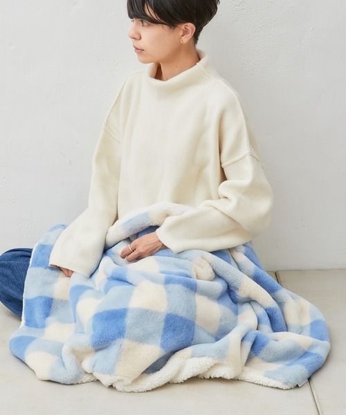 BIRTHDAY BAR(バースデイバー)の「JOliJOli ファーリーブランケット 2WAY(ブランケット・レディース・ブルー/グリーン・フリー)」の1枚目の写真