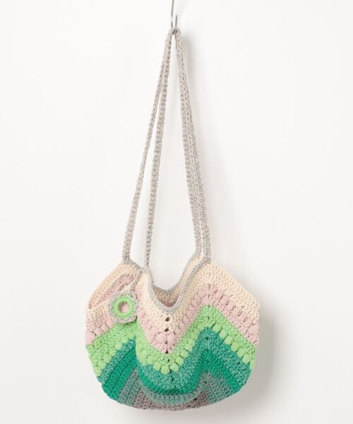 Q（キュー）の「グラデーションマクラメ肩入れバッグ（ハンドバッグ・レディース・オレンジ/エメラルド・ONE SIZE）」の4枚目の写真