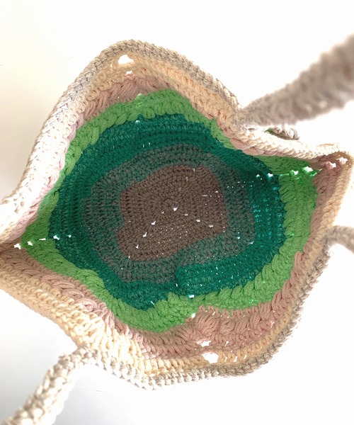 Q（キュー）の「グラデーションマクラメ肩入れバッグ（ハンドバッグ・レディース・オレンジ/エメラルド・ONE SIZE）」の7枚目の写真