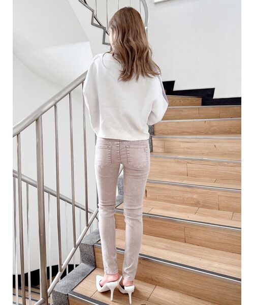 GYDA(ジェイダ)の「ハイウエスト ボタン ダメージ ケミカル カラースキニーパンツ(その他パンツ・レディース・ベージュ/ライトグレー・SMALL/MEDIUM/X-SMALL)」の5枚目の写真