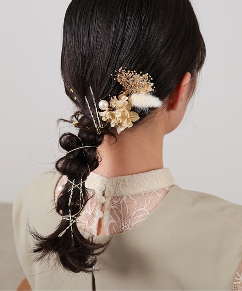 Kana(カナ)の「ドライフラワー 金箔 パール Uピン ヘアピン パーティ ヘアアレンジ 結婚式 お呼ばれ オケージョン(ヘアピン・レディース・ゴールド/シルバー・フリー)」の5枚目の写真