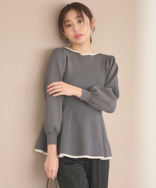 Feroux(フェルゥ)の「【洗える】バイカラーペプラム ニット(ニット/セーター・レディース・グレー系1/ピンク系/ホワイト系1・F)」の1枚目の写真
