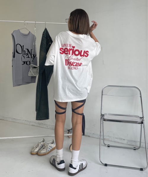 SHAGGIE(シャギー)の「ワンポイント刺繍/バックプリントビッグシルエット半袖Tシャツ(Tシャツ/カットソー・レディース・ホワイト/グレー/ピンク・FREE)」の11枚目の写真